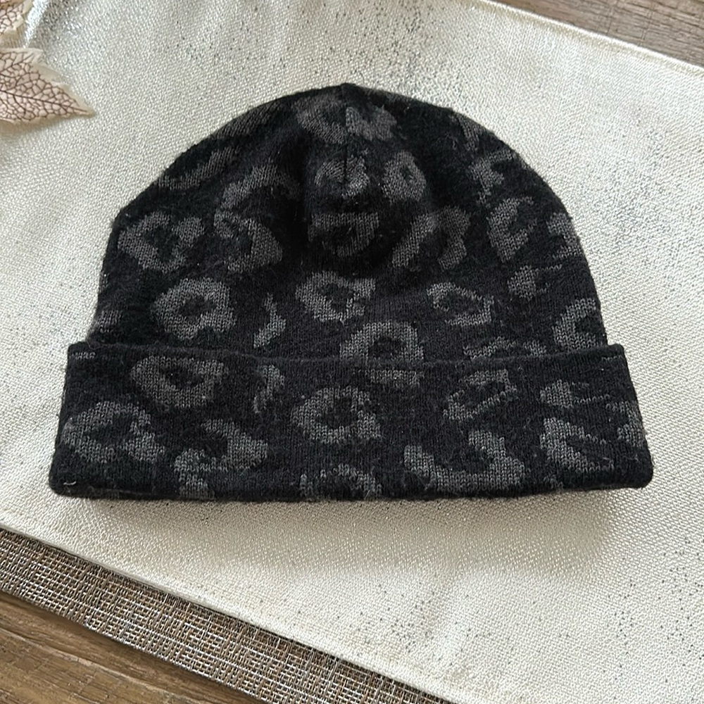 Athleta leopard hat